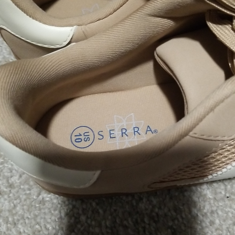 NWOT. Tan and White Sneakers Size 10 - Picture 3 of 5